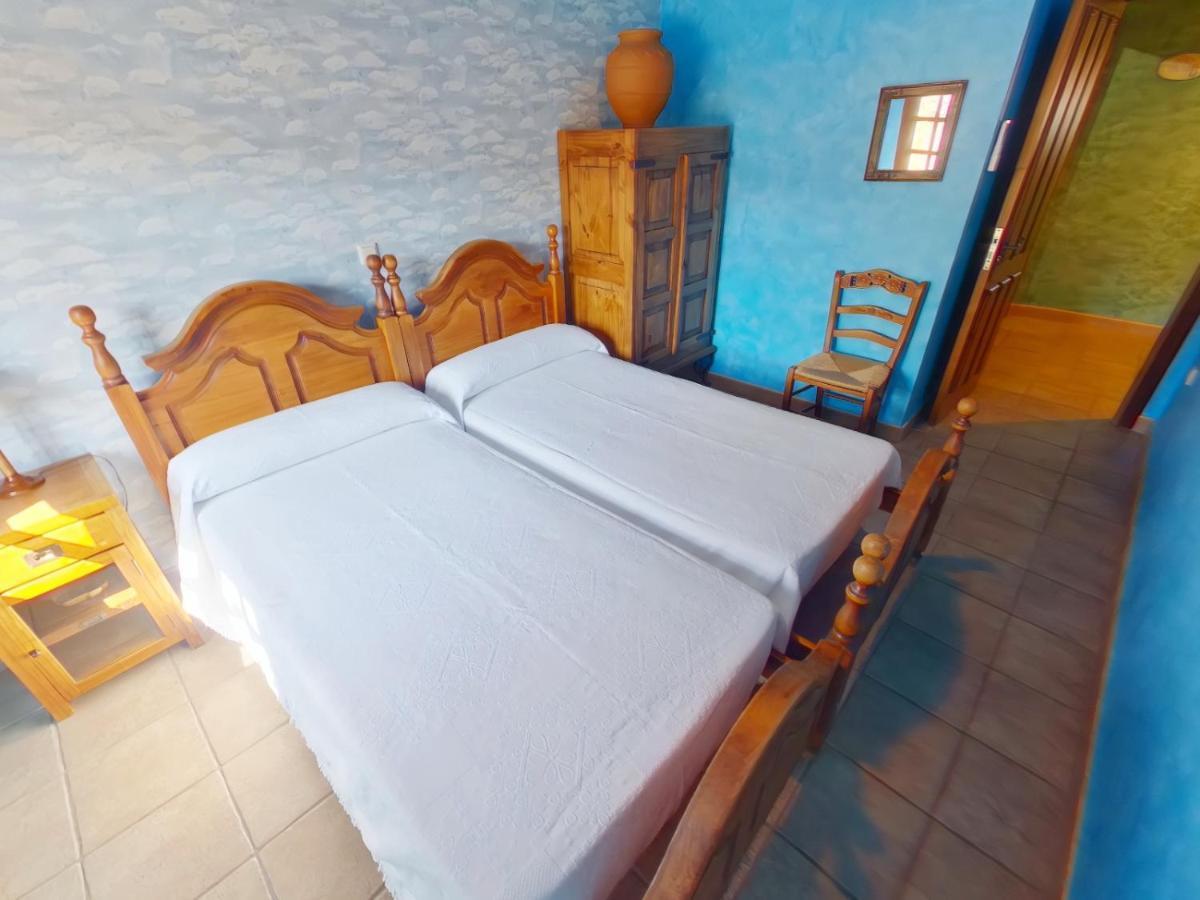 Ruralrut En El Tiemblo Precios Especiales A Partir De 7 Noches, Wifi, Cabina De Hidromasaje, Aire Acondicionado, Zonas De Bano Naturales Cercanas Eksteriør bilde