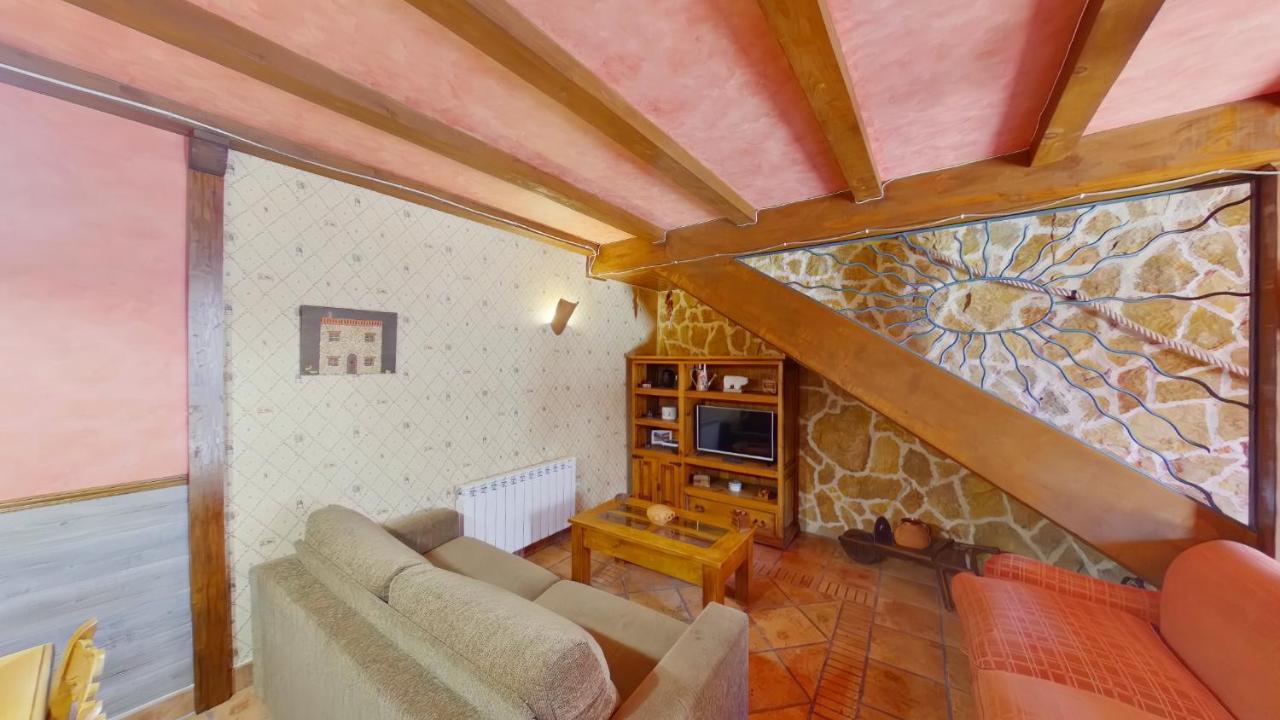 Ruralrut En El Tiemblo Precios Especiales A Partir De 7 Noches, Wifi, Cabina De Hidromasaje, Aire Acondicionado, Zonas De Bano Naturales Cercanas Eksteriør bilde
